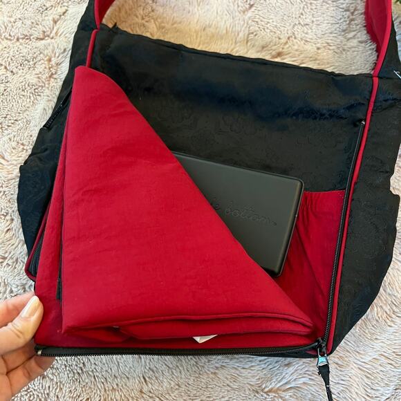 NWT Petunia Pickle Bottom Red and Black Diaper Shoulder Crossbody Bag - Picture 5 of 14